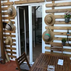 Flat With Terrace In Adamastor Lizbona